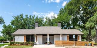 Fox Trails Apartments Gallery 25