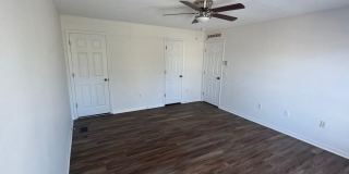 Beautiful 3/2 townhome Gallery 29
