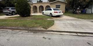 4998 SW 8th Ct Gallery 1