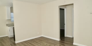 1817 W Street Gallery 5