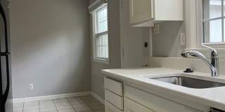 1720 Kavanaugh Blvd., Little Rock AR 72205 - Updated Heights 2br 1ba duplex Gallery 9