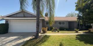 24245 Powell Place Gallery 1