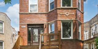 2441 N Harding Avenue 2441 N Harding Avenue Gallery 1