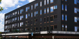 202 Railside Gallery 1