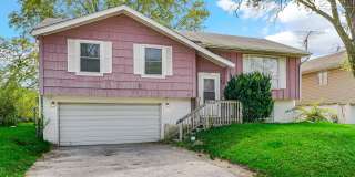 4-Bedroom, 2-Bathroom Home in Richton Park Gallery 1