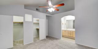 Charming 3-bedroom 2-bathroom home Gallery 8
