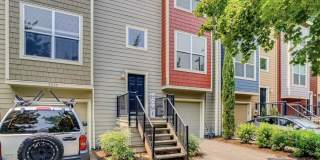 2067 Northeast Sheffield Ave Gallery 1