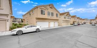 Charming 2 bedroom 2 bathroom townhome Gallery 4