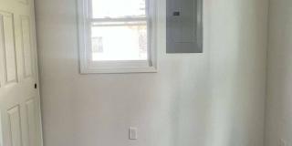 COMING SOON: BEAUTIFUL MODERN 2 BEDROOM / 1 BATHROOM WITH FENCED IN YARD CLOSE TO HOSPITALS IN JOPLIN MO!! Gallery 12