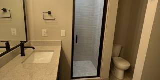 Luxury Living In Midtown - 3bed 2.5bath Townhome Gallery 8