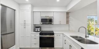 5606 BLUE SHADOWS COURT Gallery 2