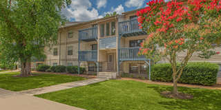 Edgewater Village Apartments Gallery 45