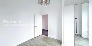 905 Pine Street Gallery 12