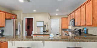 3 BR 2.5 BA Glendale Gallery 11