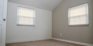 AVAILABLE JULY 1ST!! DON'T MISS this FANTASTIC home in a PRIME LOCATION! Gallery 27