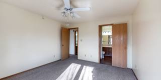 Oakland Pointe Gallery 38