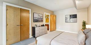 Crocker Park Living Gallery 27