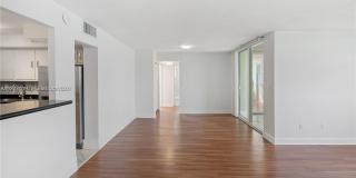 1420 Brickell Bay Dr Gallery 9