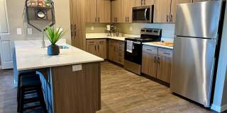 Eagle Pointe Apartments- Resort-Style Living in Albany Gallery 5