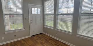 Three Bedroom Home with Fenced in Yard! Gallery 11