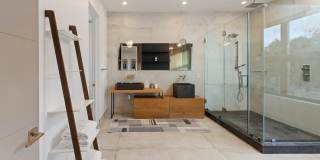 623 N Edinburgh Ave Gallery 22