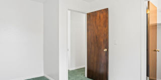 Upper East 5 Bedroom Sandy Home Gallery 17
