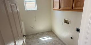 2 bedroom 2 bath 2-story home Gallery 9