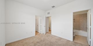 441 NE 4th Ln Gallery 11