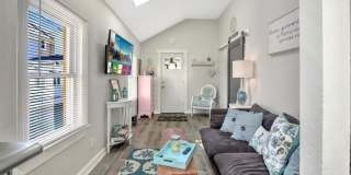 604 1/2 12th Avenue Gallery 5