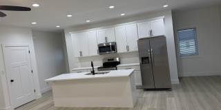 371 W Country Club Drive Gallery 6
