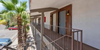 2050 Country Club Dr Gallery 1