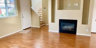 Beautiful 3 bed 2.5 bath Home with 2 car garage Gallery 3