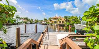 ** AQUALANE SHORES CUSTOM-DESIGNED 4 BEDROOM/5.5 BATH PRIVATE POOL HOME ** SEASONAL ** LUXURY ** AMAZING WATER VIEW ACCESS TO GULF OF MEXICO ** Gallery 23