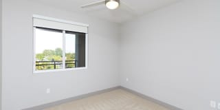 770 South Harbor Gallery 16