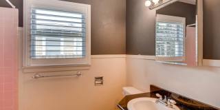 Charming 2 BR / 1 Bath in highly desirable Terrell Heights of San Antonio! Gallery 19