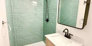 3/2 Duplex Conveniently Situated in an Established Neighborhood! Gallery 14