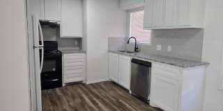 2211 33rd Street unit: A Gallery 1