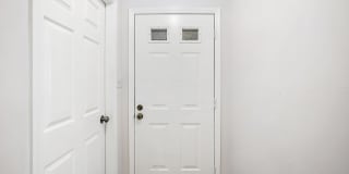 202 Fernwood Street - 1 Gallery 18