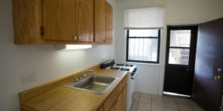 5416 S. Woodlawn Avenue Gallery 22