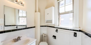 The Frontenac Gallery 11