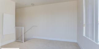 Contemporary 2 bedroom 2.5 bath at the heart of LA Gallery 15