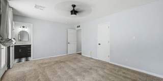 3 bed/2 bath Mesa home with a pool Gallery 18