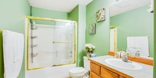 Spacious Amazing 6 bed in Fairwood! Gallery 26
