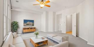 1022 Crestfield Dr Gallery 17