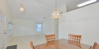 3/2 Beautiful Meadow Pointe Home Gallery 9