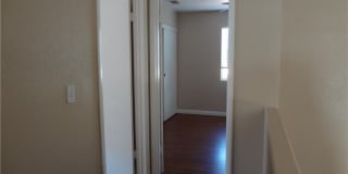 540 River Bed Street Gallery 7