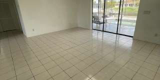 3425 SE 10th Avenue Gallery 21
