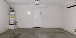 Exceptional 3 bed, 3.5 bath home in Irvine. Gallery 28