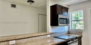 1540 SW 5th Pl Gallery 6