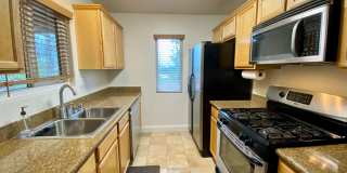 Spacious Two Bedroom featuring Ensuite Bathrooms! TWO ASSIGNED PARKING SPACES! Air Conditioning Included! Spacious Two Bedroom featuring Ensuite Bathrooms! TWO ASSIGNED PARKING SPACES! Air Conditioning Included! Gallery 1
